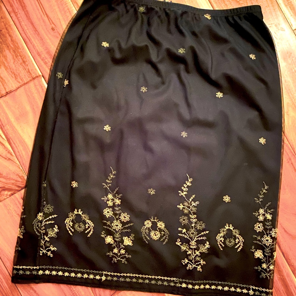 ❤️ 5/25 Boho Embroidered Detail Skirt. 5/$25